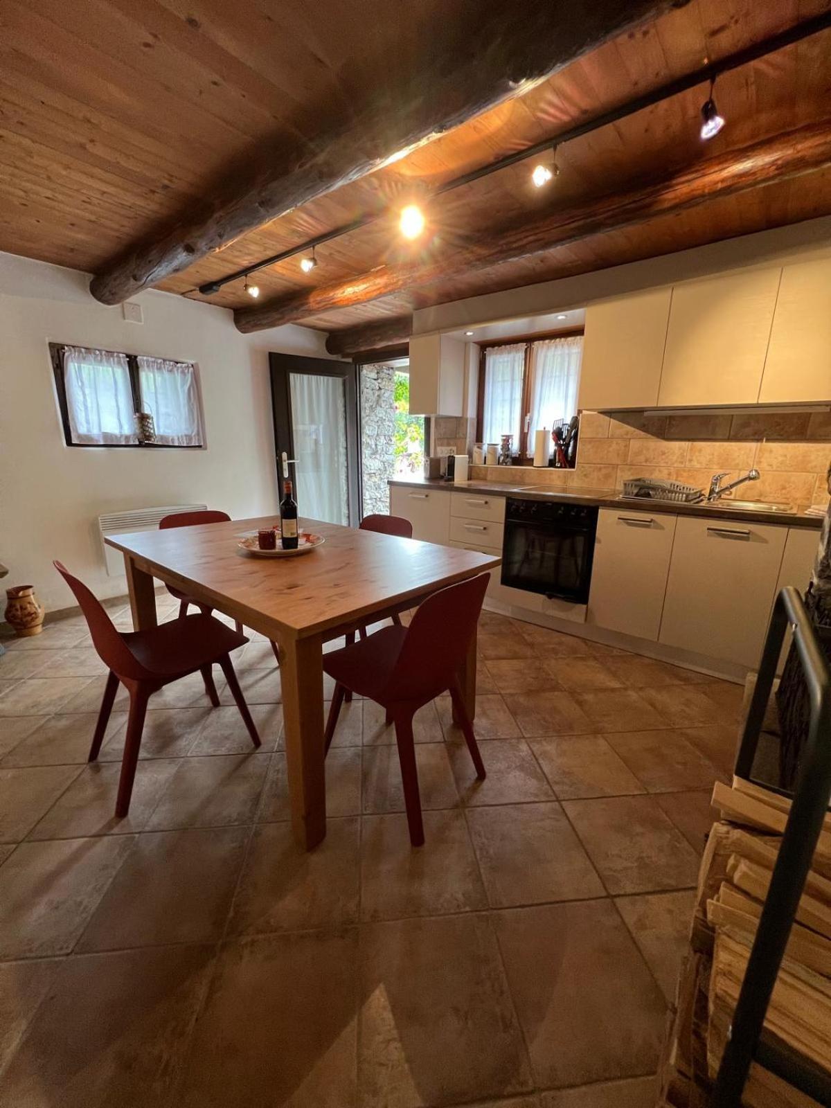 Rustico Efrina, Neu Renoviert Vila Frasco Exterior foto